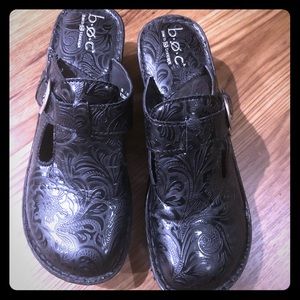 b.o.c. clogs